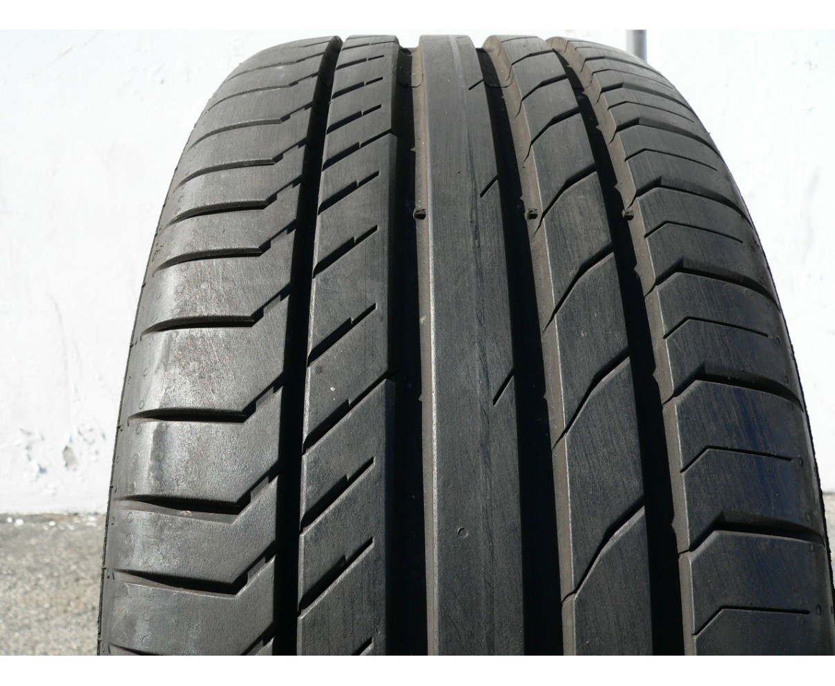 235 4 90% ContiSportContact life 45 95V Continental tires Run Flat 5 19 used