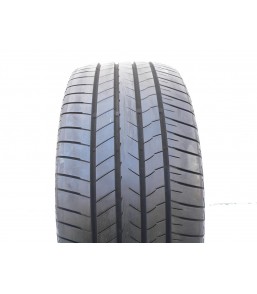 1 used tire 275 40 20...